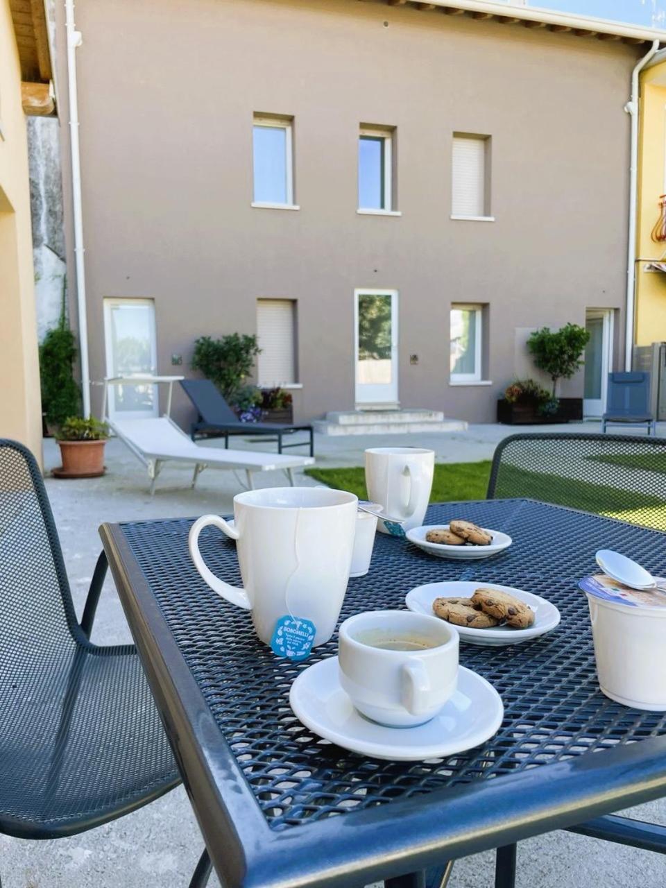Cavecchie Desenzano Apartment Desenzano del Garda Exterior photo